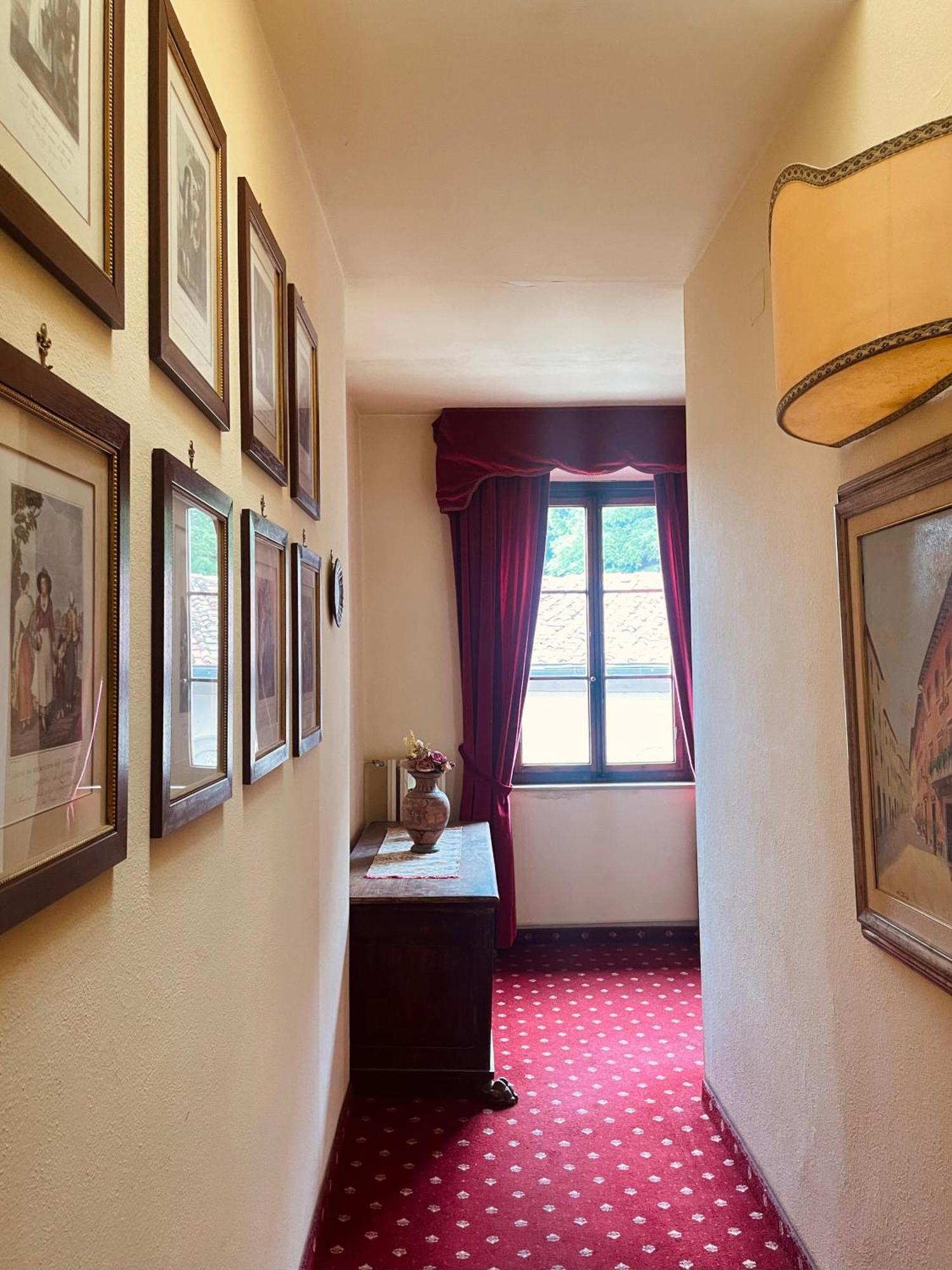 מונטופולי אין ואל ד'ארנו Quattro Gigli Hotel מראה חיצוני תמונה